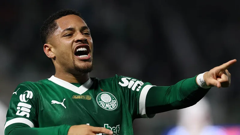 O Palmeiras venceu o São Paulo por 1 a 0 com gol quase no último lance, na Arena Barueri, pela 8ª rodada do Brasileiro. O Palmeiras venceu o São Paulo por 1 a 0 com gol quase no último lance, na Arena Barueri, pela 8ª rodada do Brasileiro.