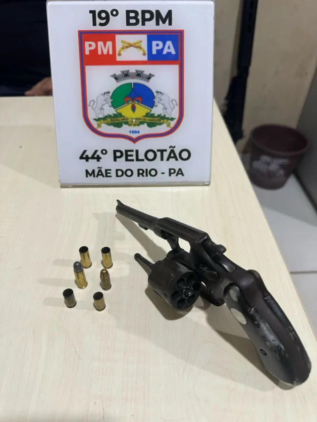 Suspeito de tentativa de roubo é morto durante troca de tiros com a PM em Mãe do Rio