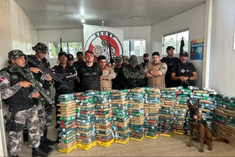 Neste domingo (11), uma operação integrada das forças de segurança pública do Estado do Pará resultou na apreensão de 510,2 quilos de drogas no rio Tajapuru
