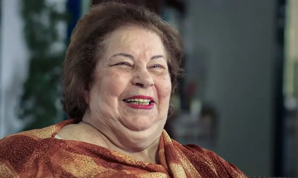 Nana Caymmi é velada no Theatro Municipal do Rio