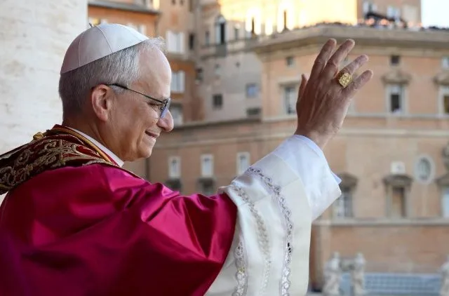Os colégio formado pelos 133 cardeais reunidos para o conclave elegeu o americano Robert Prevost, agora papa Leão 14, como o 267º pontífice