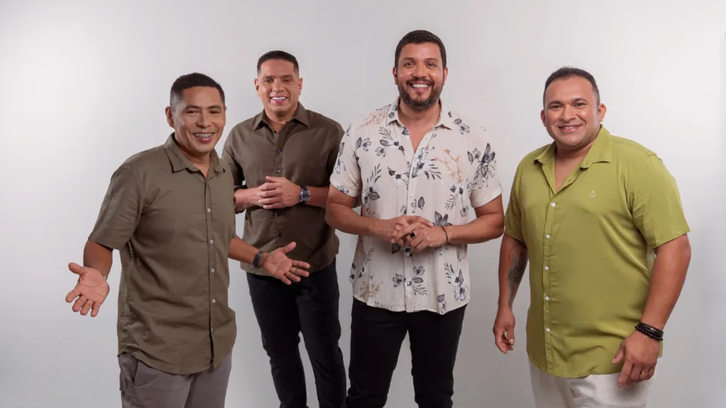 Gerar cultura, música, diversão e brasilidade, essa é a proposta do Pagode só a Diretoria, sob o comando do Nosso Tom neste domingo (1°). Foto: Divulgação