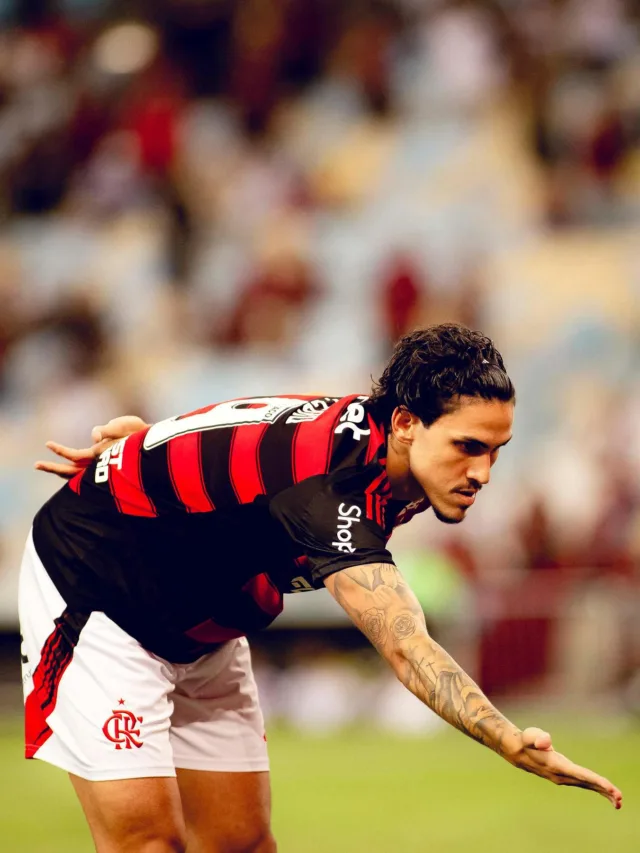 Com muitos reservas em campo, o Flamengo fez o que se esperava e, com dois gols antes dos sete minutos, venceu o Botafogo-PB com tranquilidade por 4 a 2