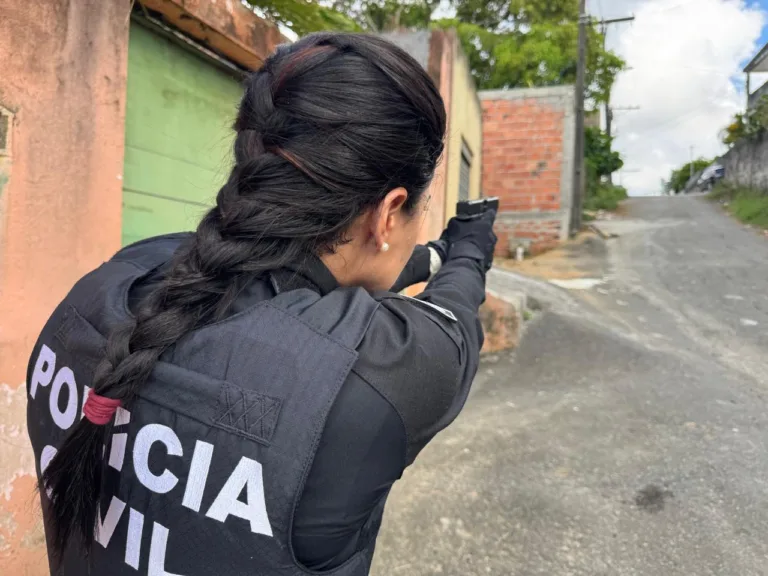Um pastor de 60 anos teve o mandado de prisão preventiva cumprido neste sábado (10), no bairro Pau Miúdo, em Salvador.