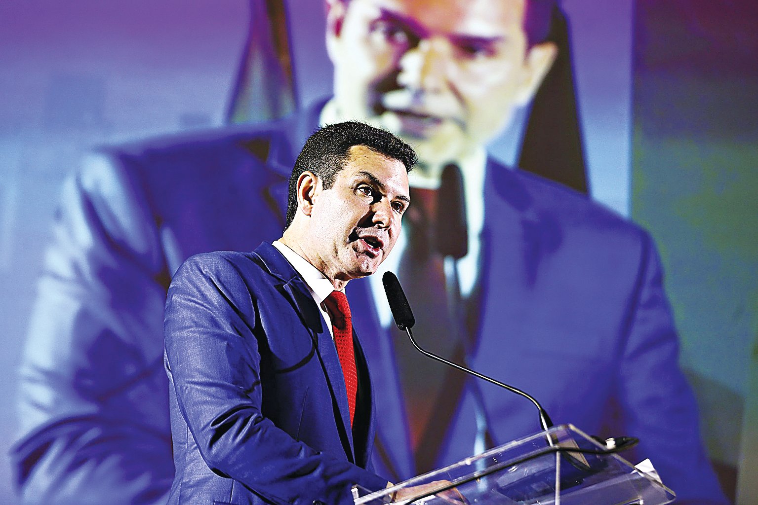 Nesta segunda-feira (14), o ministro das Cidades, Jader Filho, vai assinar os contratos para construção de 284 casas