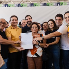 A Prefeitura de Belém realizou a entrega de 500 títulos definitivos de propriedade a famílias de diversos bairros da capital.