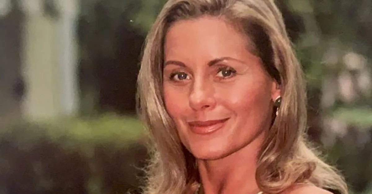 A atriz no papel de Helena, em Laços de Família (2000)