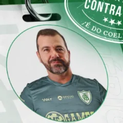 O América-MG oficializou nesta terça-feira (3) a contratação do técnico Enderson Moreira. Aos 53 anos, o treinador assinou contrato até o fim da Série B
