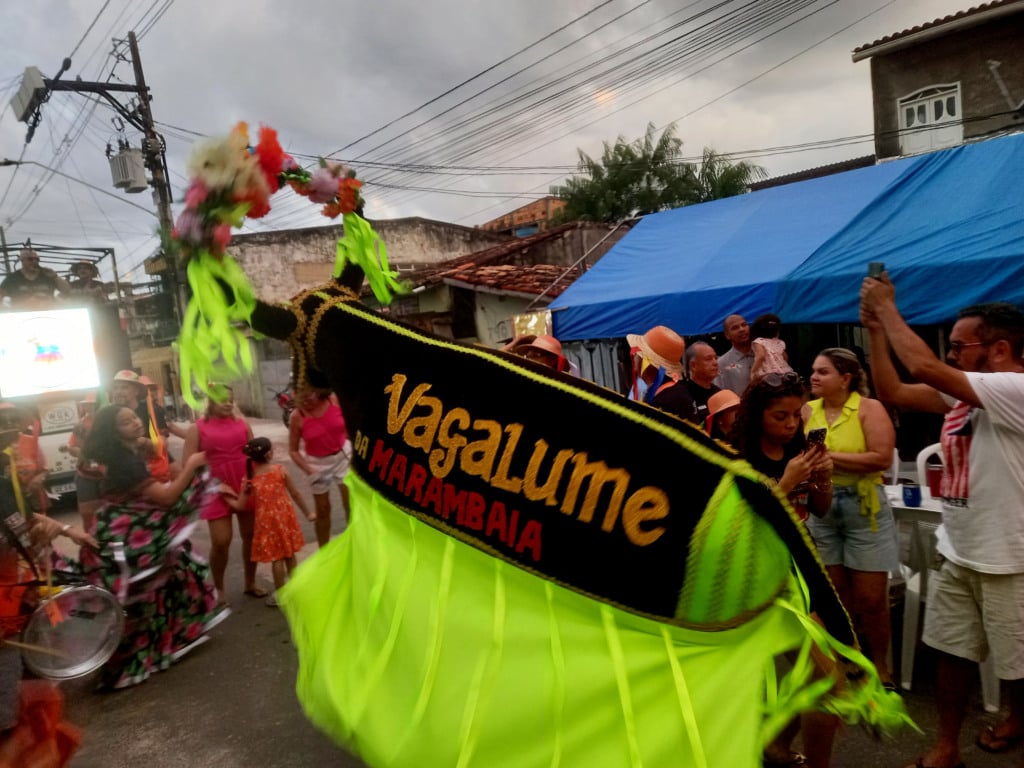 No próximo sábado, 21 de junho de 2025, a partir das 17h, as ruas da Marambaia, em Belém, serão tomadas pela arte, música e alegria popular