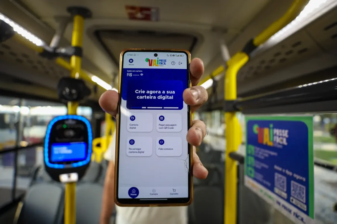 A cidade de Belém deu mais um passo na modernização do transporte público com o lançamento do aplicativo "Vai Passe Fácil"