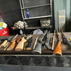 Polícia Civil do Pará desmantela fábrica clandestina de armas em barbearia de Belém