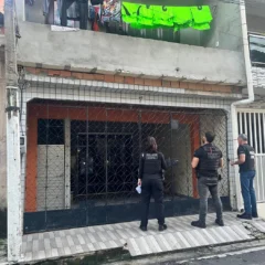 Polícia Civil prendeu uma mulher suspeita de tentativa de homicídio qualificado contra um bebê de 11 meses.