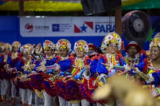 O tradicional concurso de quadrilhas e as apresentações de grupos folclóricos tomam conta deste mês em todo o Brasil. Em Belém, as ruas ganham cores e ritmos temperados com o regionalismo amazônico.