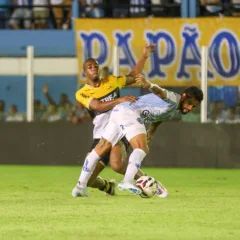 Tinha tudo para ser uma grande festa, com a Fiel lotando à Curuzu, na reabertura do estádio. Mas, o Paysandu voltou a decepcionar sua torcida,