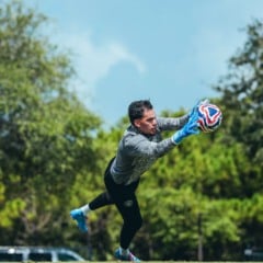 Com a melhor campanha da fase de grupos, o Manchester City volta a campo nesta segunda-feira (30) para encarar o Al Hilal