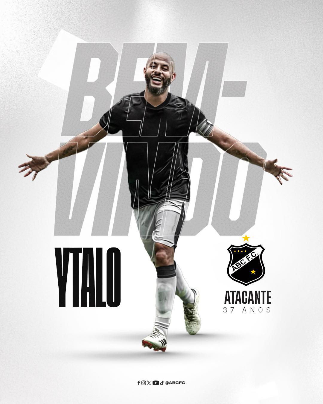 O Clube do Remo anunciou nesta segunda-feira (9) a saída do atacante Ytalo, de 37 anos. O jogador, que estava sem espaço no time, assinou com o ABC