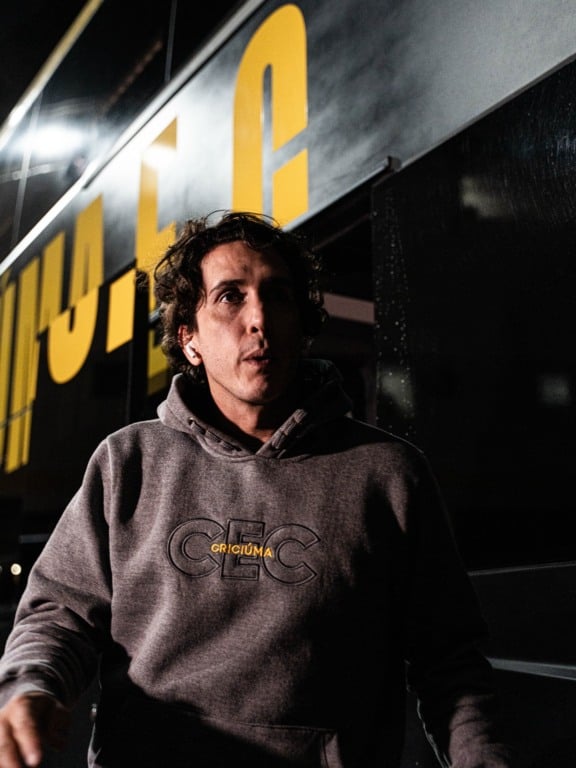 Após deixar o Paysandu, o atacante Nicolas estreou com o pé direito pelo Criciúma e o time venceu o Amazonas.
