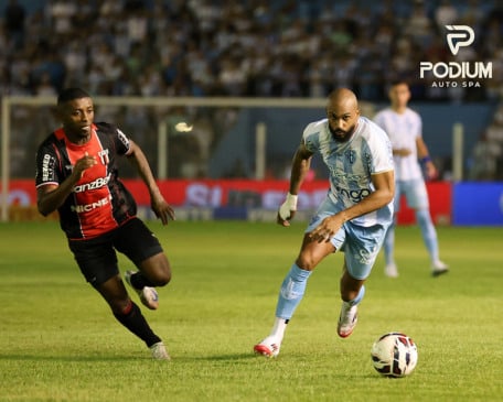 Demorou — e como demorou. Mas finalmente aconteceu. Nesta sexta-feira (13), o Paysandu conquistou sua primeira vitória na Série B