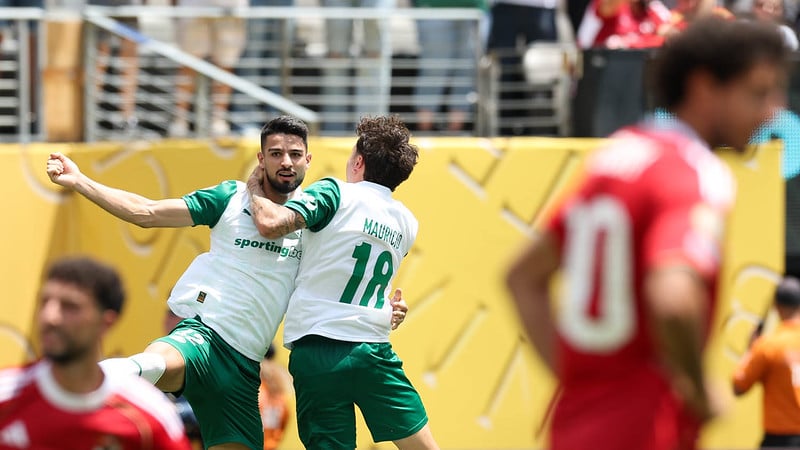 O jogador Flaco López, da SE Palmeiras, comemora seu gol contra a equipe do Al Ahly SC, durante partida válida pela fase de grupos, da Copa do Mundo de Clubes da FIFA, no Metlife Stadium. (Foto: Cesar Greco/Palmeiras/by Canon)