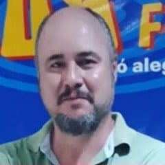O radialista Fabiano Olivato, de 51 anos, faleceu na noite da última segunda-feira (16) após sofrer um acidente de moto em Jundiaí (SP).