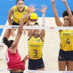 Na noite desta quinta-feira (5), o Brasil venceu os Estados Unidos por 3 sets a 0, com parciais de 25/18, 25/17 e 25/19