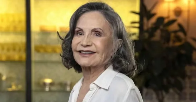 Veterana da dramaturgia brasileira, Rosamaria Murtinho fez uma participação especial na novela Dona de Mim, da TV Globo