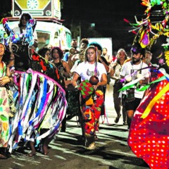 Boi-bumbá é festa nos bairros de Belém