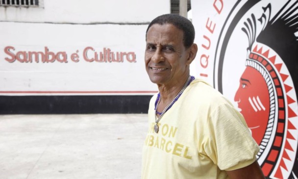 Filho mais velho de quatro irmãos, criado no subúrbio do Rio de Janeiro, Bira respirou samba desde a infância