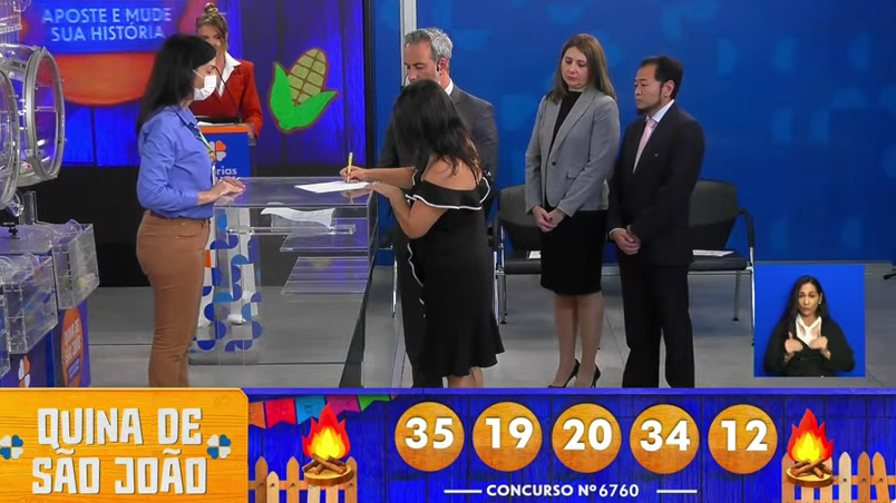 A Caixa Econômica Federal realizou neste sábado (28) o sorteio do concurso 6.760 da Quina de São João