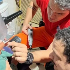 A avó de uma criança de dois anos procurou o Corpo de Bombeiros na última terça-feira (17) porque o neto ficou com a cabeça presa em uma panela de pressão