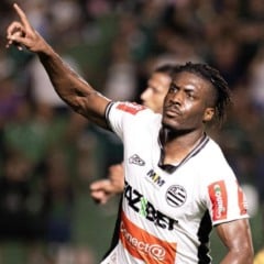 O time mineiro bateu o Goiás fora de casa.