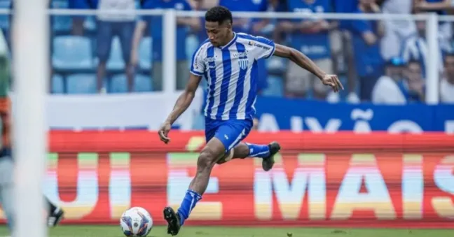 O Paysandu está próximo de oficializar a contratação do atacante Maurício Garcez, de 28 anos. O jogador, que pertence ao Avaí