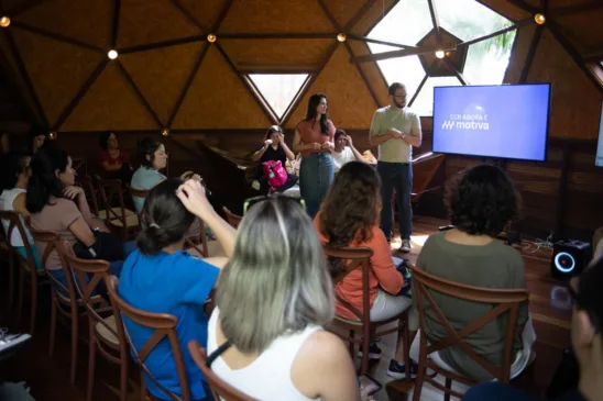 O lançamento do projeto Escolas Baseadas na Natureza ocorreu em um encontro com a imprensa na Ilha do Combu, região das ilhas da capital paraense, na manhã de sexta-feira (06).