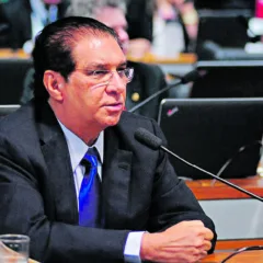 Jader ressalta que projeto não elimina a responsabilidade da empresa causadora do desastre