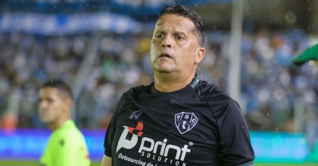 O técnico Claudinei Oliveira chegou e começou a mudar o panorama no Paysandu - Foto: Jorge Luis Totti/PSC