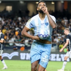 O atacante Diogo Oliveira deixou o Mangueirão, no último sábado, como o grande herói da Fiel. E nem poderia ser de outra forma