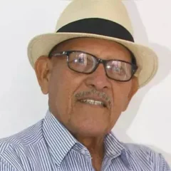 Um professor de 72 anos foi vítima de latrocínio — roubo seguido de morte — na tarde deste sábado (28), em um bar na avenida Rodolfo Chermont, no bairro da Marambaia