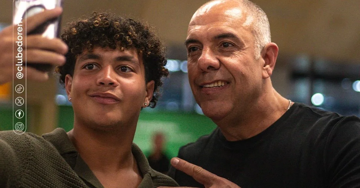 . O dirigente será apresentado oficialmente às 17 horas, no Baenão, em entrevista coletiva. Um dos assuntos em pauta será a busca por reforços . O dirigente será apresentado oficialmente às 17 horas, no Baenão, em entrevista coletiva. Um dos assuntos em pauta será a busca por reforços