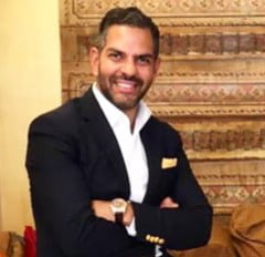 Sanjay Kapoor, que tinha 53 anos, teve uma parada cardíaca após um choque anafilático provocado por uma alergia ao inseto. Foto: Divulgação