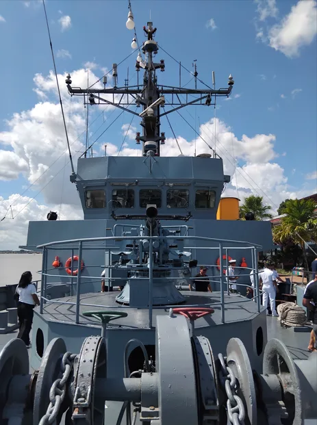 Marinha realiza parada naval e visitação a navios na Estação das Docas