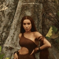 Viviane Batidão lançou nesta quinta-feira (19), às 20h (horário de Brasília), o single “Só no Pará”, uma verdadeira declaração de amor ao povo paraense.