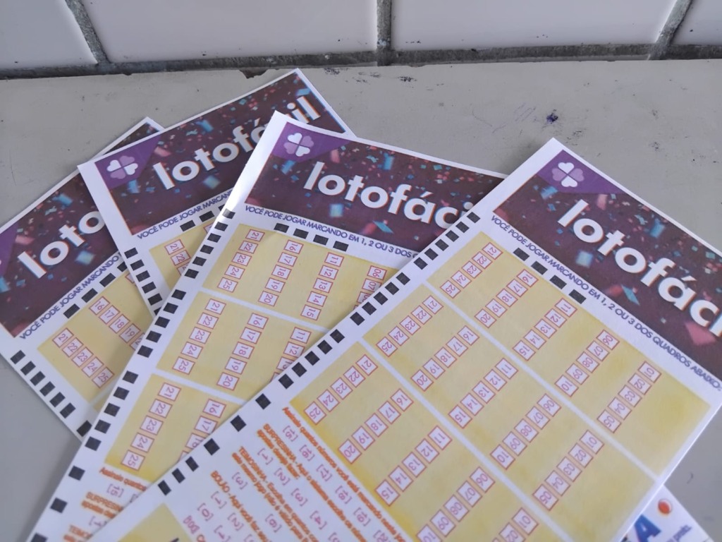 A Caixa Econômica Federal realizou nesta quinta-feira (12) o sorteio do concurso 3416 da Lotofácil e premiou uma aposta que acertou os 15 números