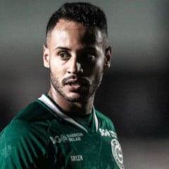 Mateus permaneceu em silêncio, mas os demais confessaram que a carga seria levada para Londrina (PR).