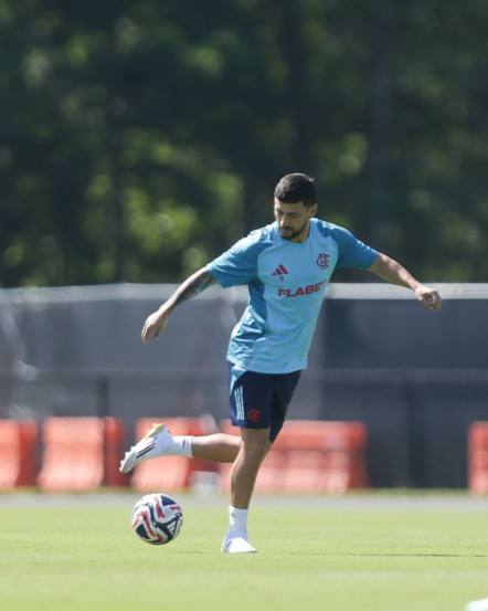 O Flamengo tem um desafio de peso pela frente! Nesta sexta-feira (20), o Rubro-Negro encara o Chelsea, da Inglaterra