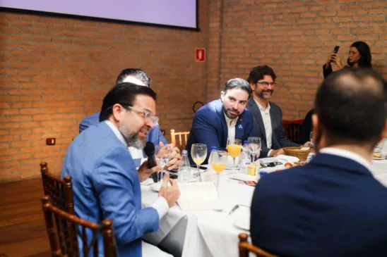 Nesta quarta-feira (4), o diretor-superintendente do Sebrae no Pará, Rubens Magno, integrou a comitiva oficial da Prefeitura de Belém durante agenda institucional em São Paulo, a convite do prefeito Igor Normando.