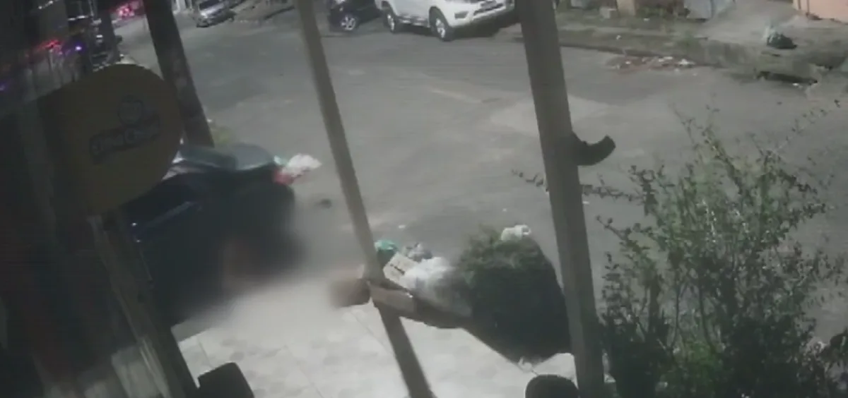 Um homem foi atropelado durante a madrugada desta segunda-feira (2), na passagem Paulo Cícero, esquina com a passagem Santa Rosa, no bairro do Guamá, em Belém.