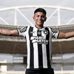 O Botafogo ainda não pagou a compra do meia Thiago Almada e virou alvo de uma cobrança na Fifa por parte do Atlanta FC, dos Estados Unidos