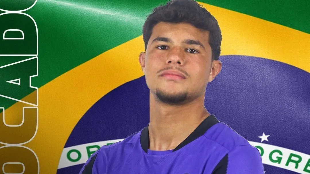 O goleiro Bruninho Samudio, filho de Eliza Samudio (1985–2010) e do ex-goleiro Bruno, foi convocado nesta quarta-feira (18) para integrar a Seleção Brasileira Sub-15.