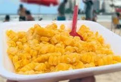 O golpe foi descoberto quando as vítimas, que são turistas, notaram a cobrança absurda no cartão de crédito.