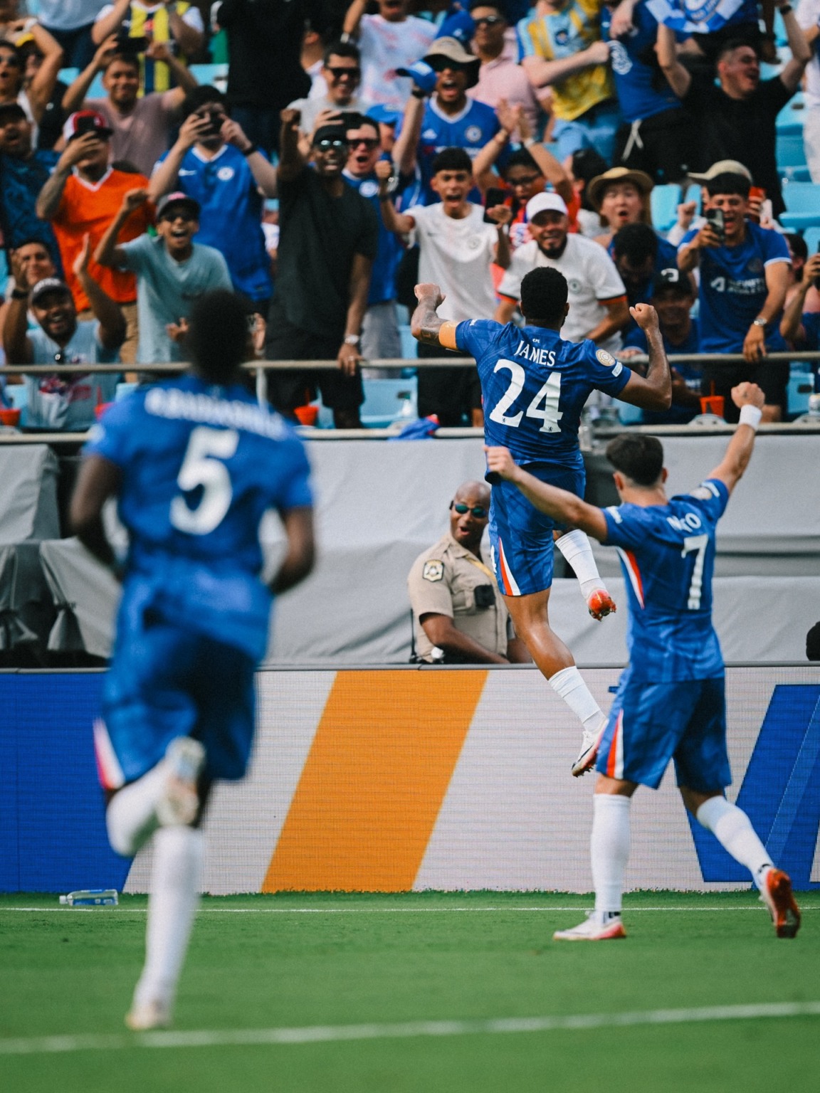 O Chelsea derrotou o Benfica por 4 a 1, neste sábado, no Bank of America Stadium, em Charlotte (EUA), pelas oitavas de final
